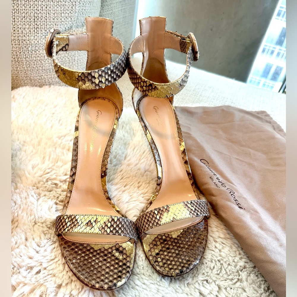Gianvito Rossi Portofino 105 Snakeskin Gold Sandals Size 41/11